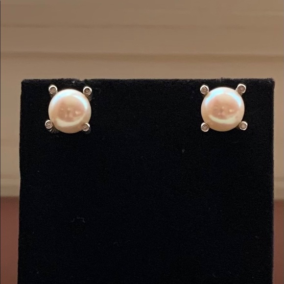 Large David Yurman Pearl Earrings With Diamonds - Picture 2 of 6